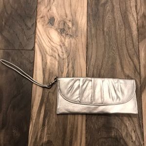 Silver clutch